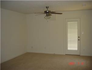Golf Club Lane Apartments